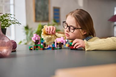 LEGO Minecraft Hage med kirsebærtrær 21260