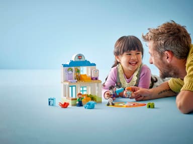 LEGO DUPLO Town For første gang: Besøk hos legen 10449