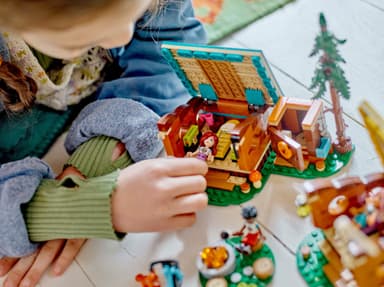 LEGO Friends Koselige hytter på ferieleir 42624