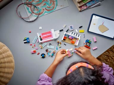 LEGO Friends Frisør og butikk med hårtilbehør 42662