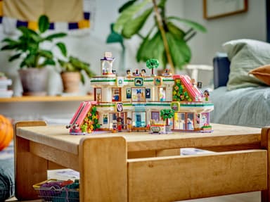 LEGO Friends Kjøpesenteret i Heartlake City 42604