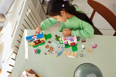 LEGO Animal Crossing Nook's Cranny og Rosies hus 77050