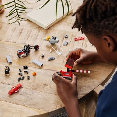 LEGO Sonic Shadow the Hedgehog på rømmen 76995