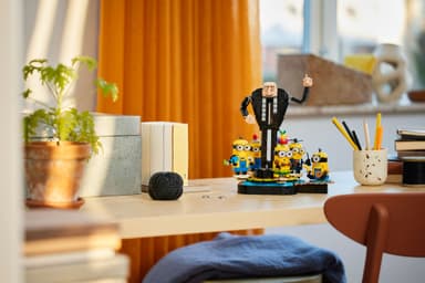 LEGO Despicable Me Klossebygd Gru og Minions 75582
