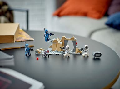 LEGO Star Wars Bakhold på Mandalore – stridspakke 75373