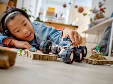 LEGO City Rom-rover og romvesen 60431