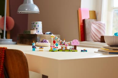 LEGO Animal Crossing Julian har bursdag 77046