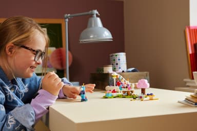 LEGO Animal Crossing Julian har bursdag 77046