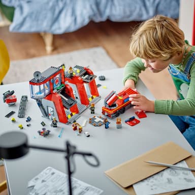 LEGO City Brannstasjon med brannbil 60414