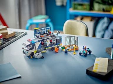 LEGO City Politiets mobile etterforskningslab 60418