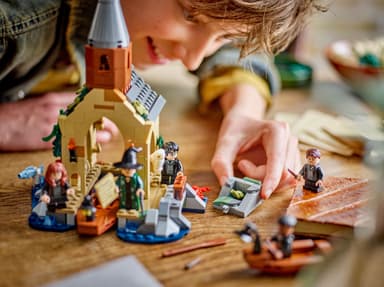 LEGO Harry Potter Galtvortborgens båthus 76426