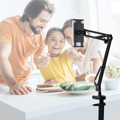 Justerbar mobiltelefonholder med fleksibelt feste og sterk metallramme