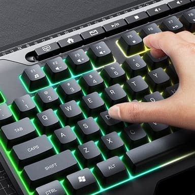 Onikuma RGB-gamingtastatur G32 med 104 taster og membranbryter