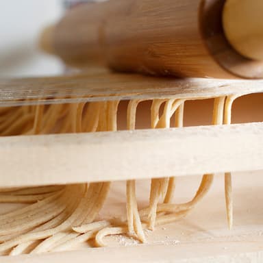 Pastamaskin Chitarra med kjevle