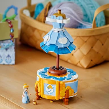 LEGO Disney Princess Askepotts kjole 43266