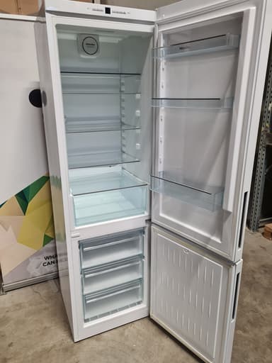 Miele kombiskap KFN29132DWS - brukt
