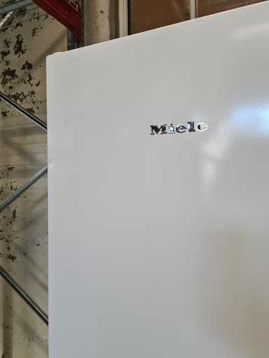 Miele kombiskap KFN29132DWS - brukt