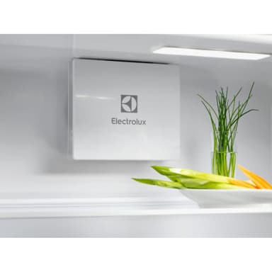 Electrolux Kjøleskap ERD6DE18C (Integrert)