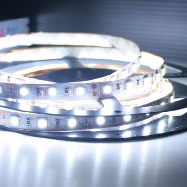 Hvit LED stripe med dobbeltklebende tape, SMD, 60cm