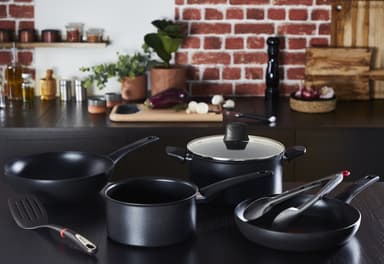 Tefal Ultimate stekepanne 28 cm, svart