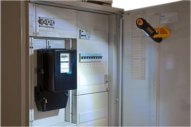 brennenstuhl Bærbart inspeksjons-LED-lys med 8 + 1 lyssterke SMD-LED (batteridrevet, brennetid maks. 10 timer, roterbar krok, magnet)