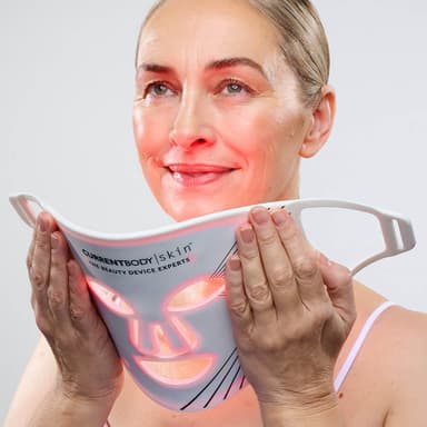 CurrentBody Skin LED Light Face Mask toningsenhet CBD8235 (hvit)
