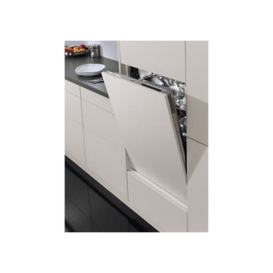 AEG Oppvaskmaskin FSE63657P (Integrert)