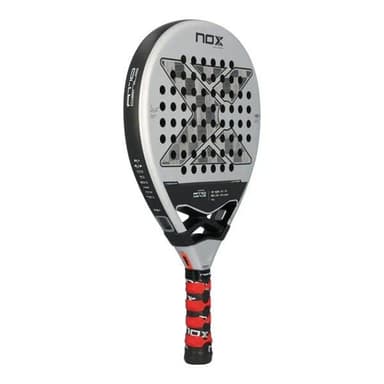 Nox AT10 Genius 18K Agustín Tapia 2024 padelracket - dråpeform, 360-375 g, 18K karbonfiber