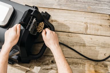 Ninja Woodfire elektrisk grill OG701EU (grå og sort)