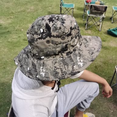Kamuflasjebøttehette med myggnett Campingfiske - Army