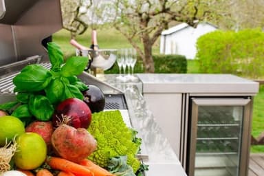 Myoutdoorkitchen - Modul med kjøleskap og oppbevaringsskap