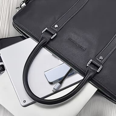 Dobbel USB-C og USB-A Hub med 1 USB3.0-port og 3 USB2.0-porter