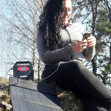 Bærbar strømforsyning Sunwind Multi100 watt
