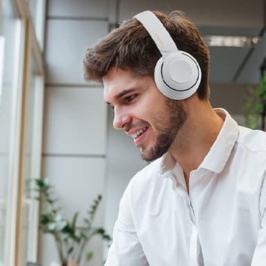 Bluetooth 5.0 trådløse hodetelefoner Over-Ear sammenleggbare sportshodetelefoner – Svart