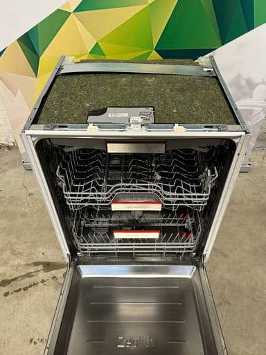Bosch Integrert oppvaskmaskin SBE88TD02E - brukt
