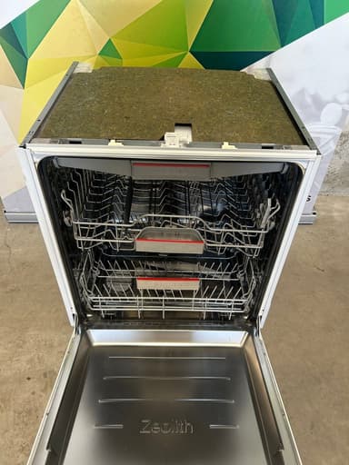 Bosch Serie 6 oppvaskmaskin SMU67MW06S - brukt
