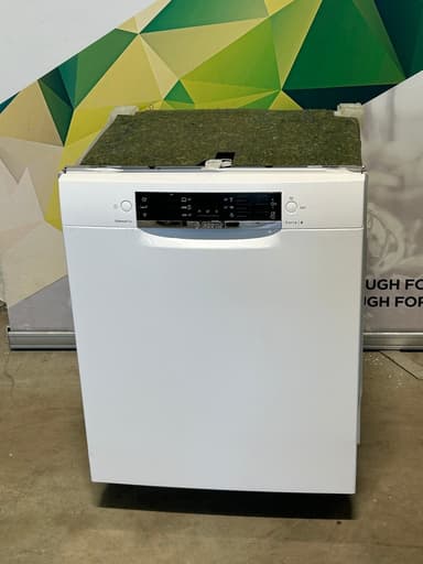 Bosch oppvaskmaskin SMU46CW01S - brukt