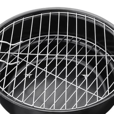 Liten og kraftig bærbar grill - perfekt for piknik og camping!