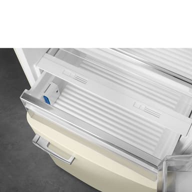 Smeg 50's Style Kombiskap FAB38RCR6 (Cream)