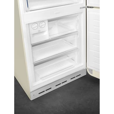 Smeg 50's Style Kombiskap FAB38RCR6 (Cream)