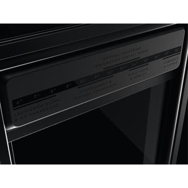 Electrolux Vinskap EWUS018B7B (Integrert)