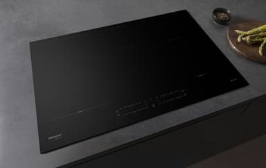Hisense Platetopp HI8432BSCWF