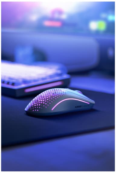Glorious Model O 2 trådløs gamingmus (hvit)