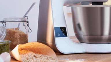Bosch Series 4 kjøkkenmaskin MUM5XW00 (hvit)
