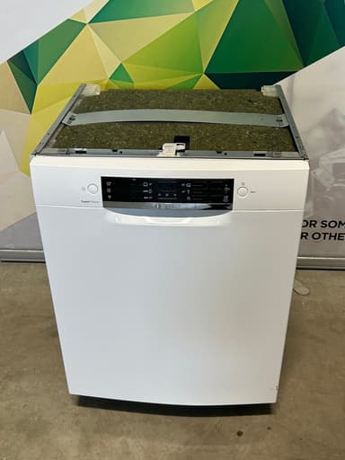 Bosch SuperSilence oppvaskmaskin SMU46CW02S - brukt