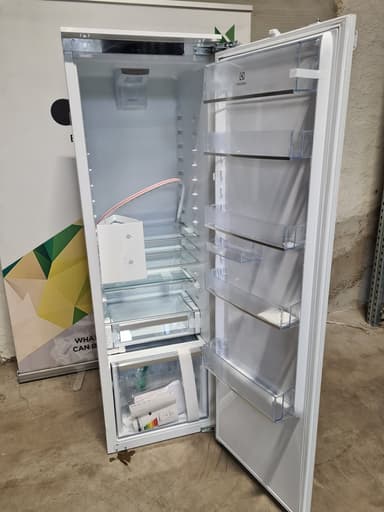 Electrolux integrert kjøleskap LRB3DE18C - brukt