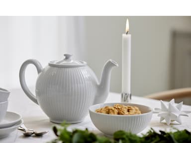 Pillivuyt Plissé Teapot 1,5 liter White