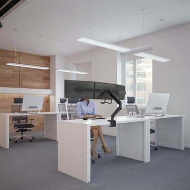 Ergonomisk Skrivebordsfeste for 3 Skjermer – Passer Opptil 27""