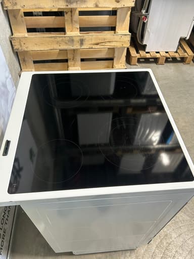 Voss-Electrolux keramisk komfyr VKK60344HV - brukt