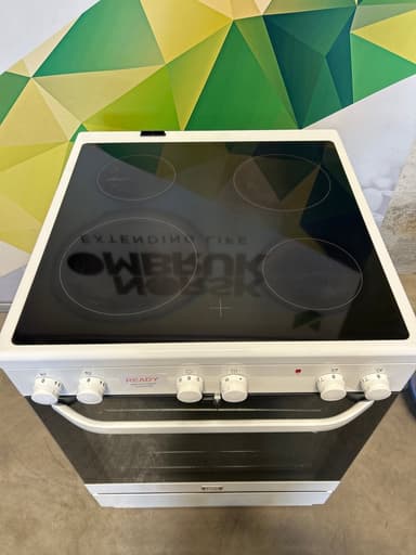 Voss-Electrolux keramisk komfyr ELK13022HV - brukt